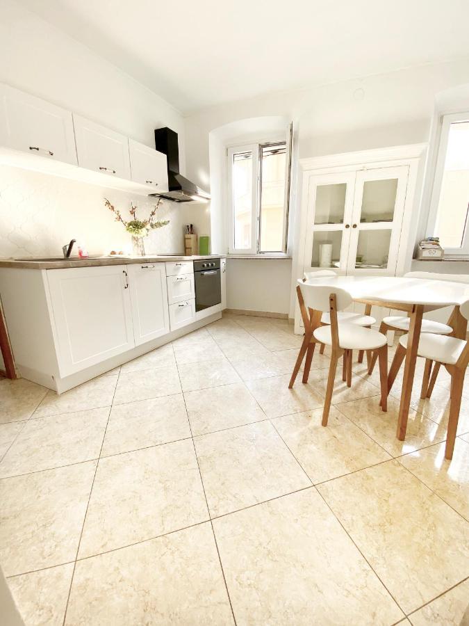 Apartment Evelina พูลา ภายนอก รูปภาพ