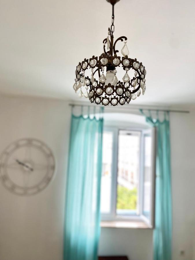 Apartment Evelina พูลา ภายนอก รูปภาพ